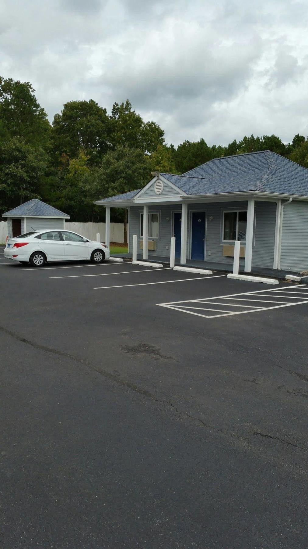 Village Inn & Suites - Smithville Eksteriør billede